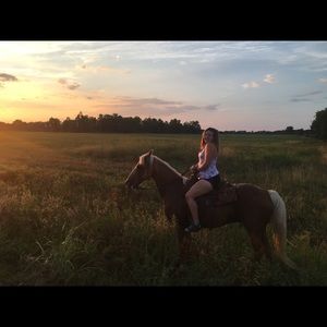 Meet your Posher, Iris